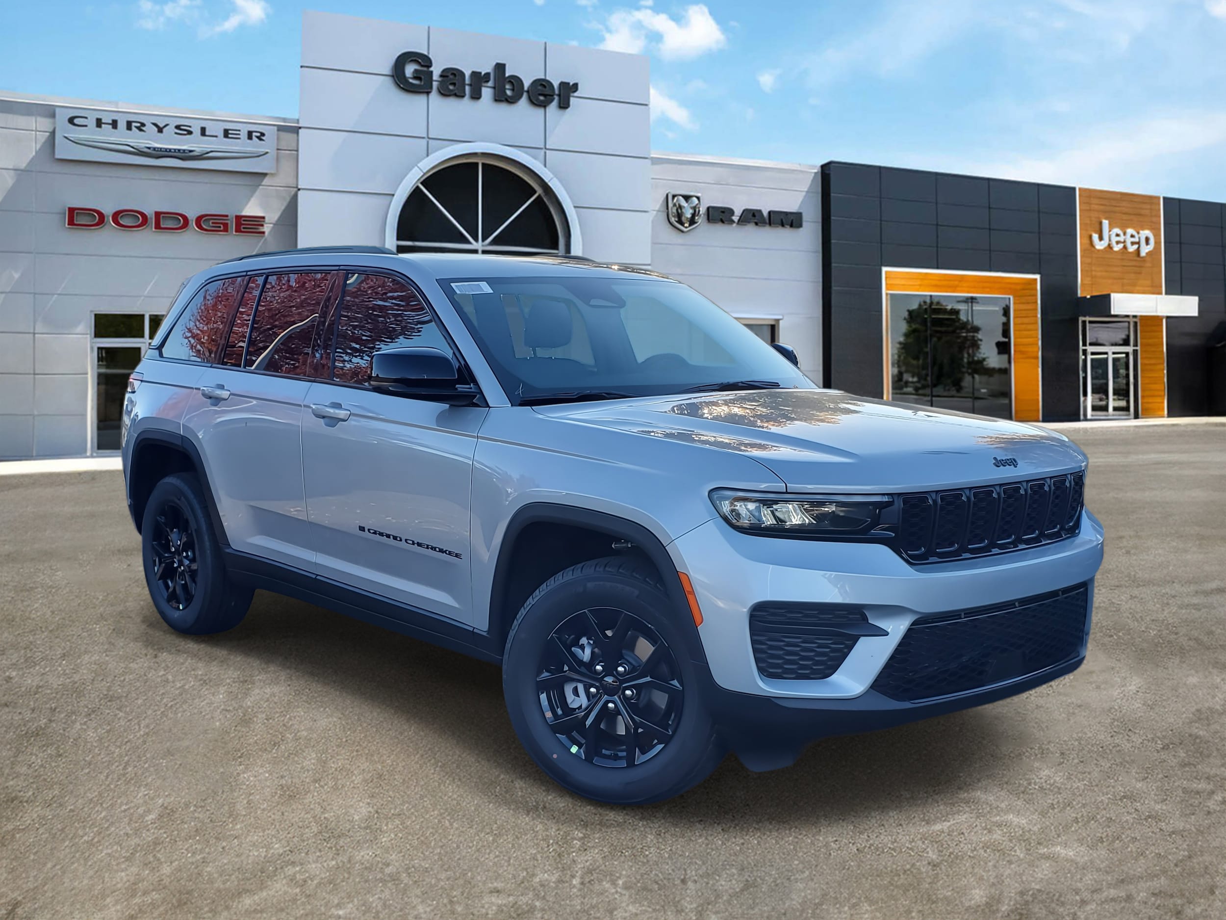 2025 Jeep Grand Cherokee Altitude's photo