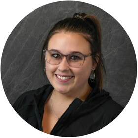 Staff member Samantha Brunner from ID_90acf10bb4ff