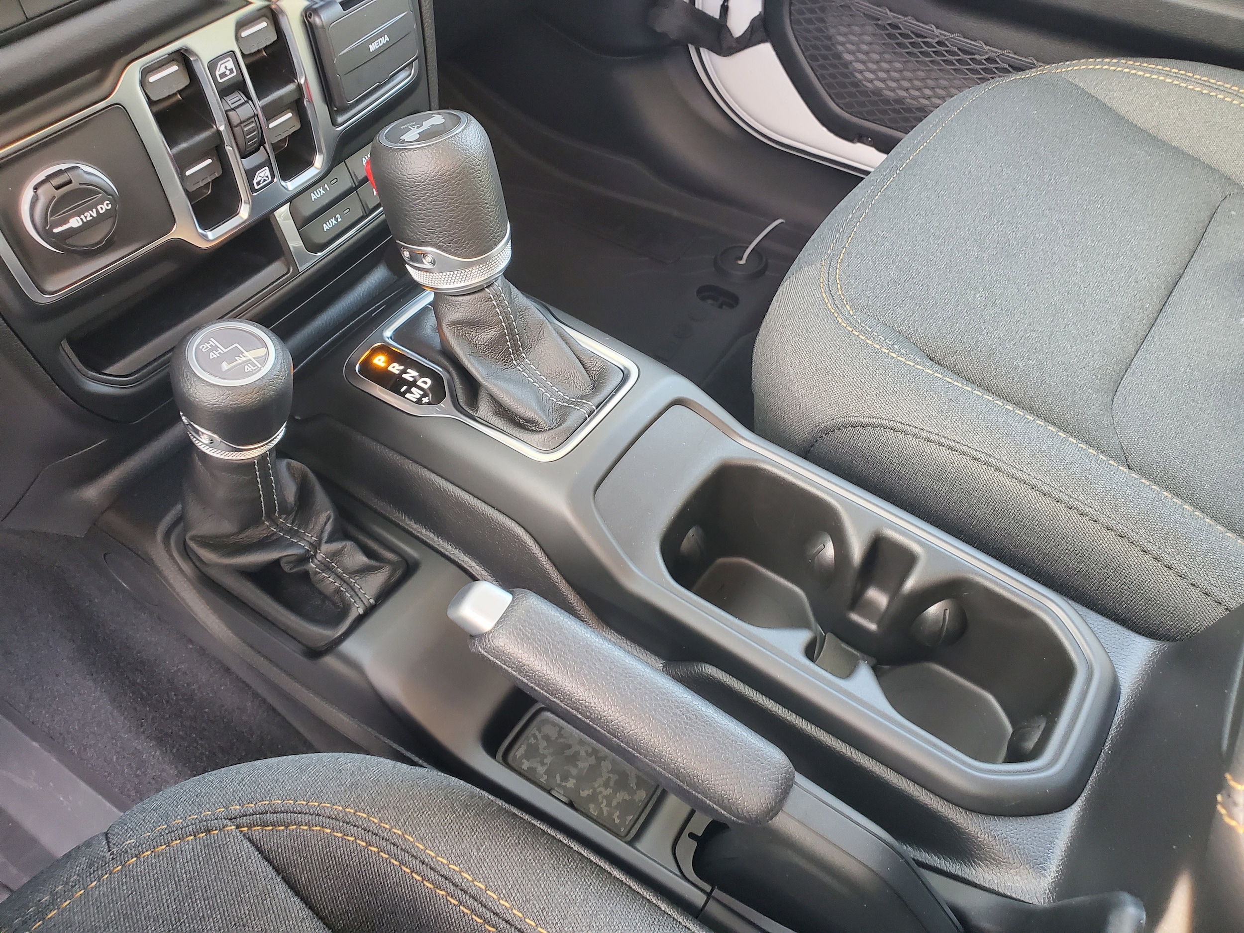 2026 Jeep Wrangler 4-Door Sahara - Photo 21