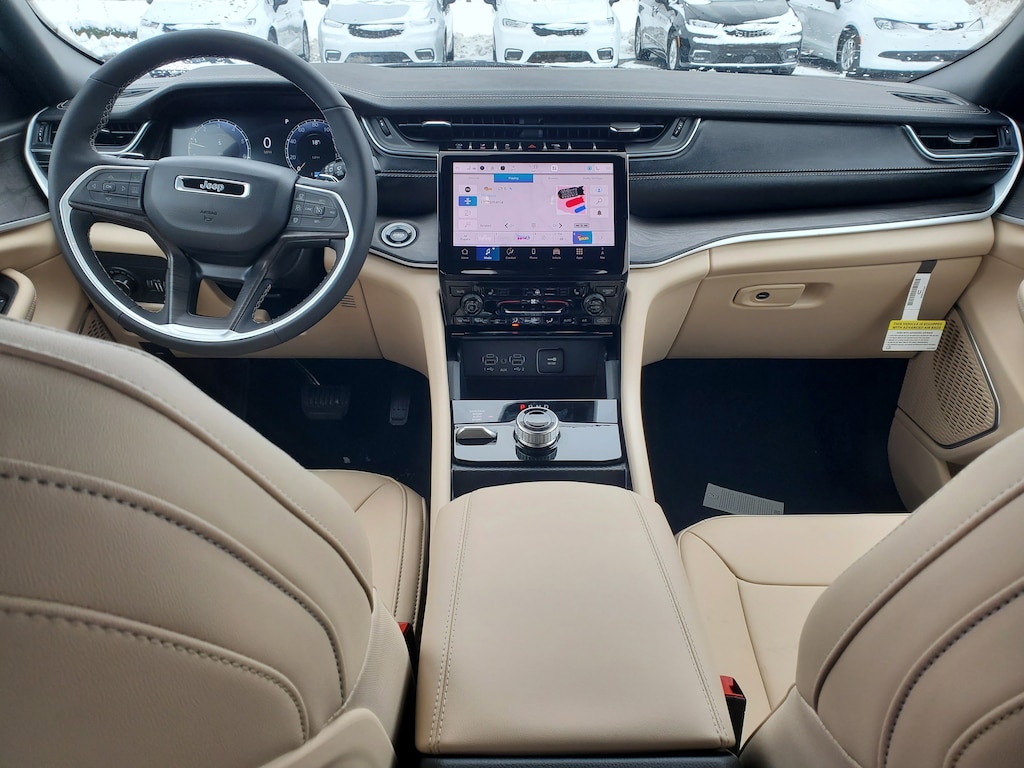 New 2025 Jeep Grand Cherokee L LIMITED 4X4 Sport Utility