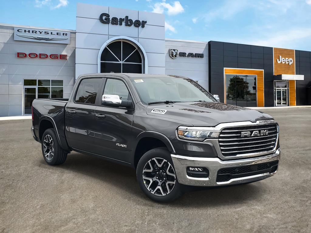 New 2026 Ram 1500 LARAMIE CREW CAB 4X4 5'7 BOX Pickup