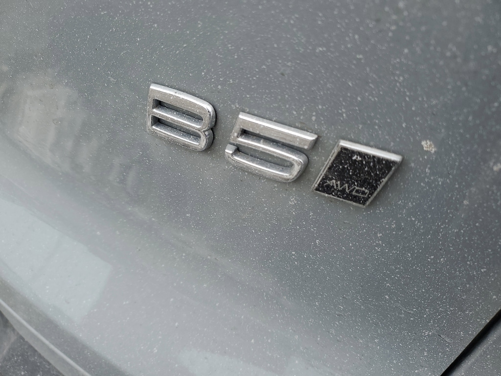 Used 2024 Volvo XC40 B5 Plus Dark Theme SUV