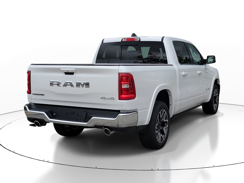 New 2026 Ram 1500 LARAMIE CREW CAB 4X4 5'7 BOX Pickup