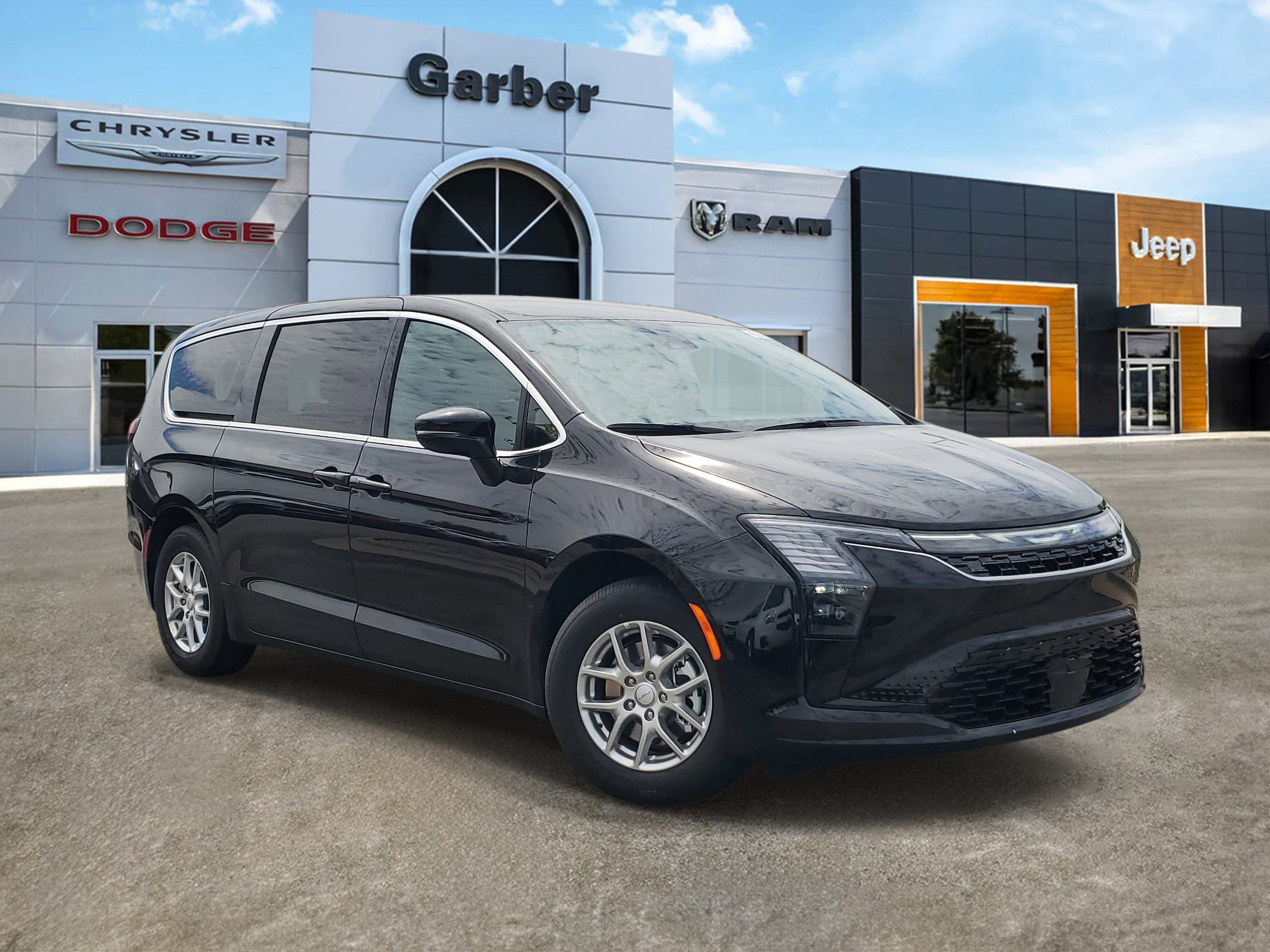2027 Chrysler Pacifica Select's photo