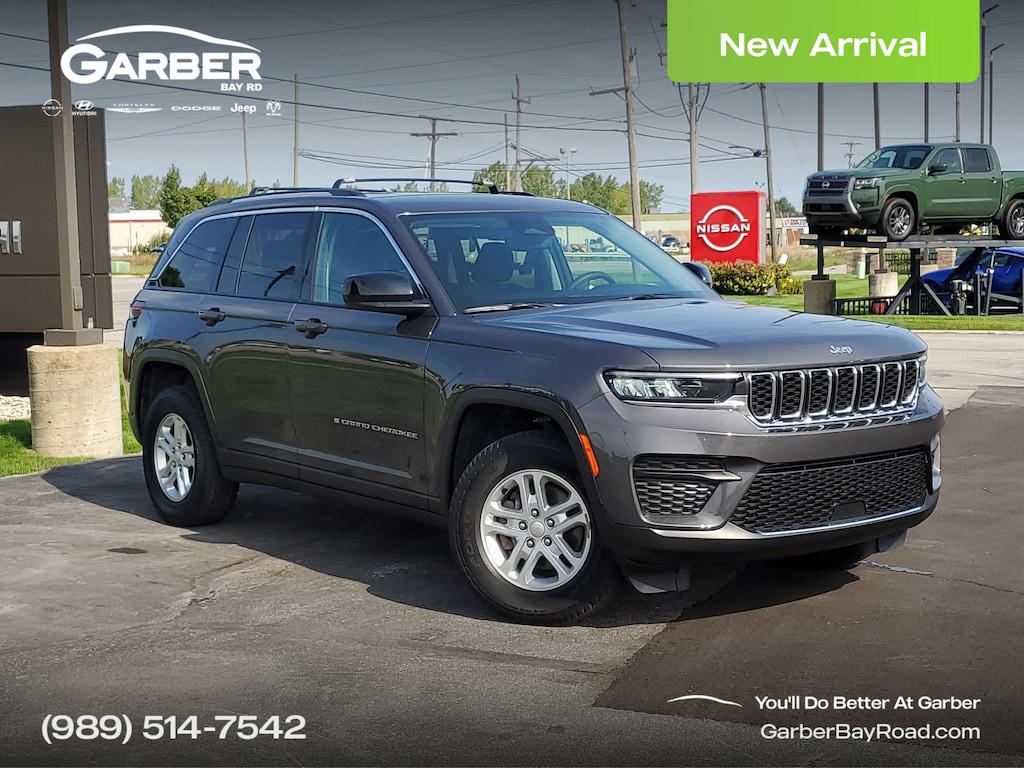 Used 2023 Jeep Grand Cherokee Laredo SUV