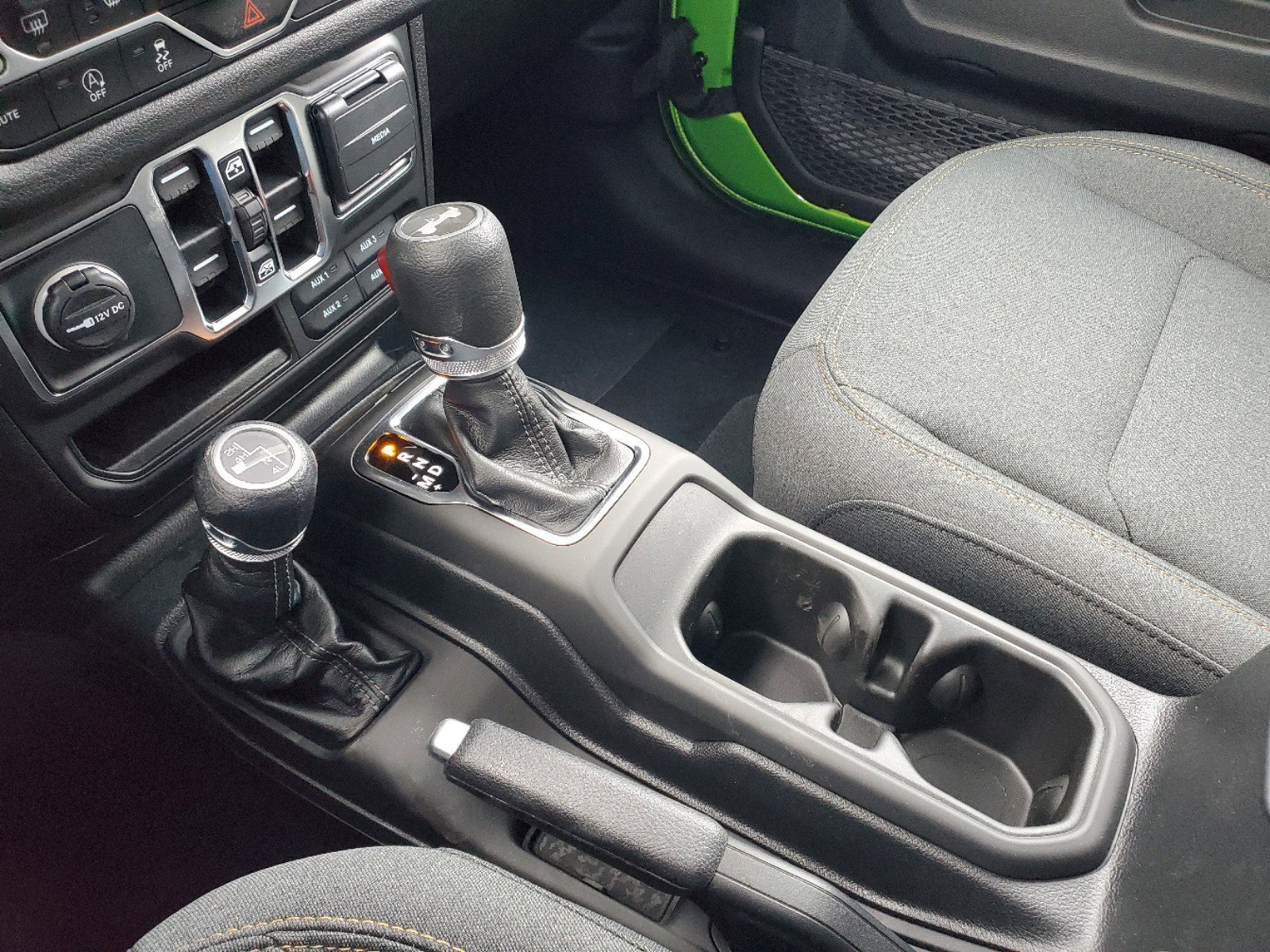 2025 Jeep Wrangler 4-Door Sport S - Photo 20