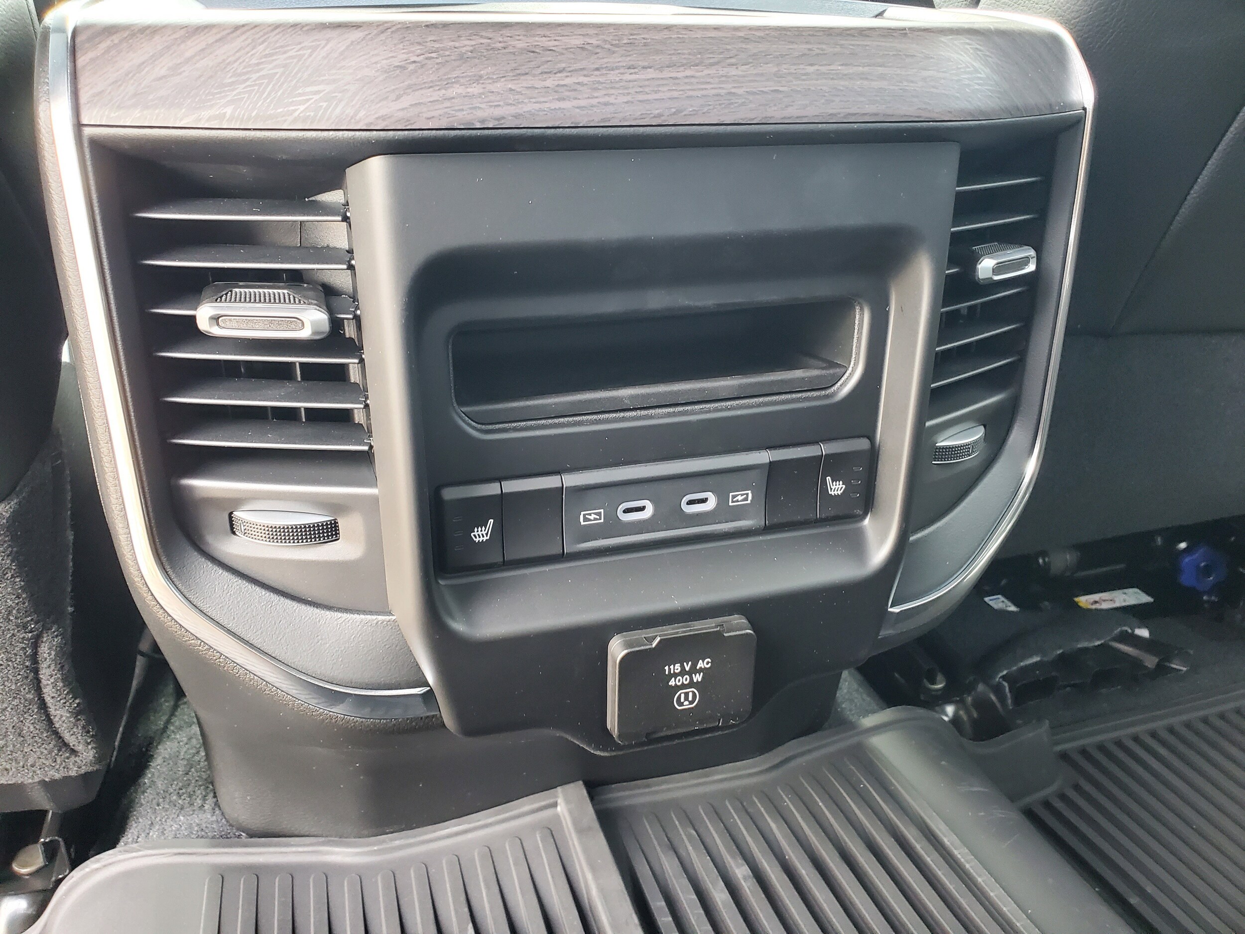 2026 RAM 2500 Laramie - Photo 32