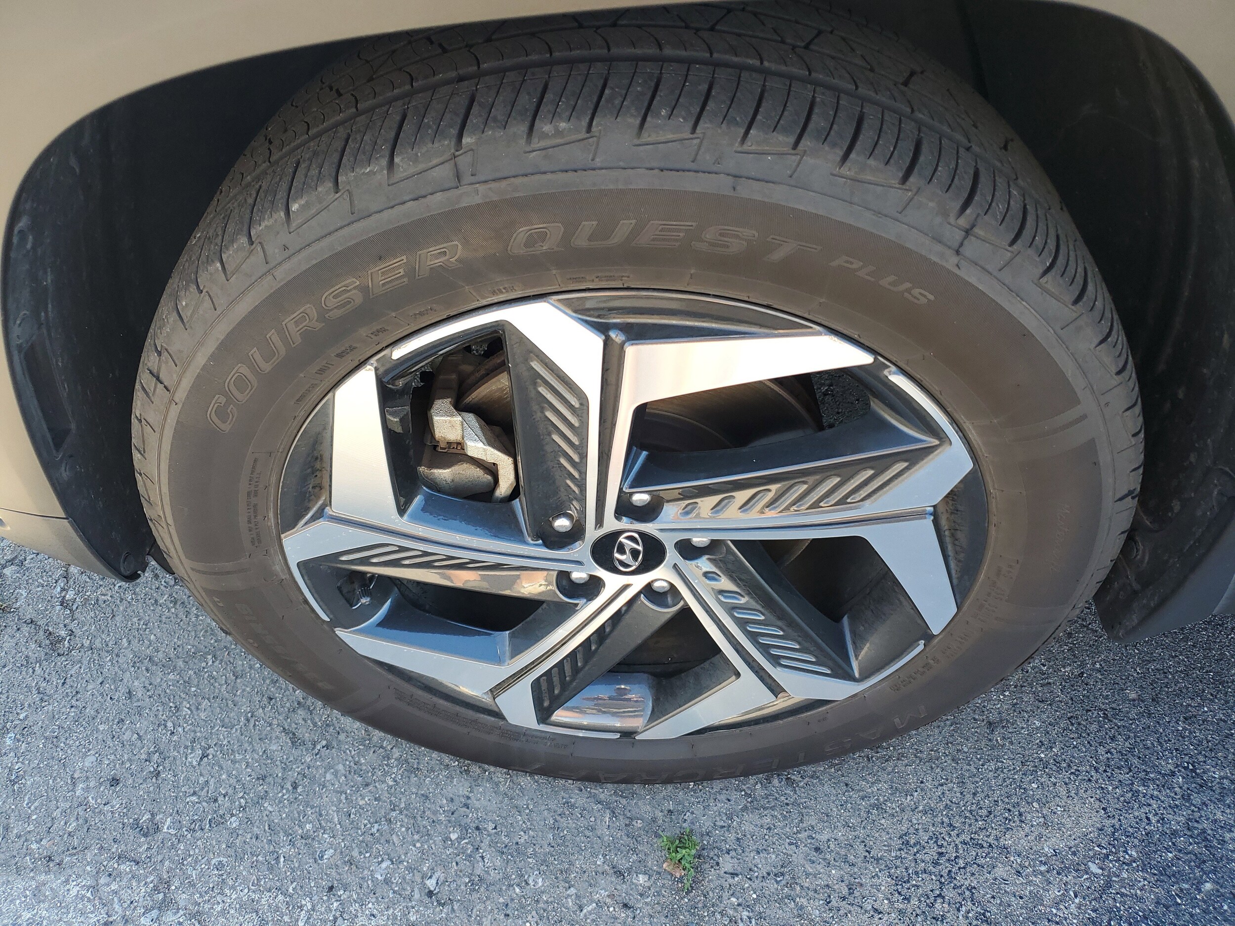 2022 Hyundai Tucson Limited photo 2