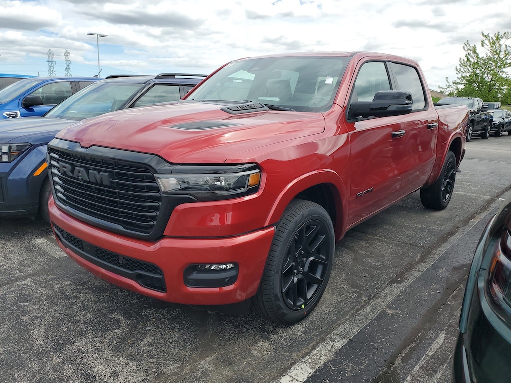 New 2026 Ram 1500 LARAMIE CREW CAB 4X4 5'7 BOX Pickup