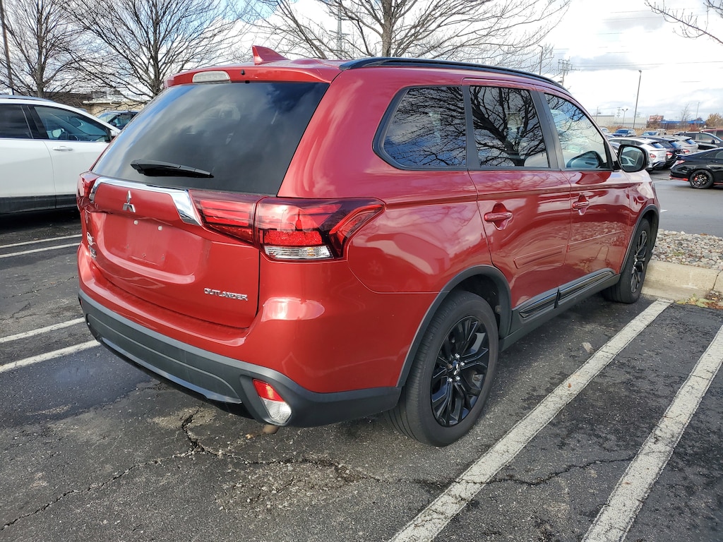 Used 2018 Mitsubishi Outlander LE CUV