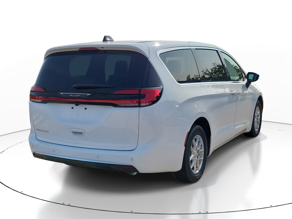 New 2027 Chrysler Pacifica SELECT Passenger Van