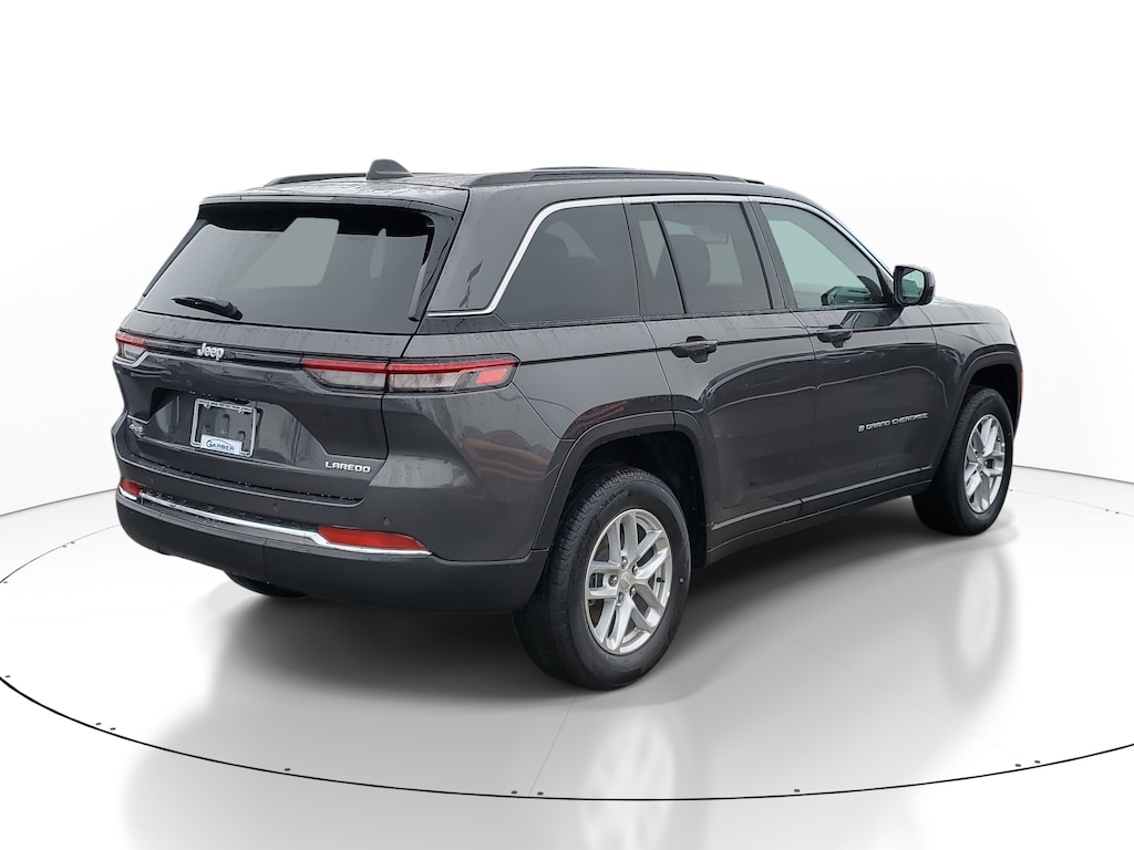 New 2025 Jeep Grand Cherokee LAREDO X 4X4 Sport Utility