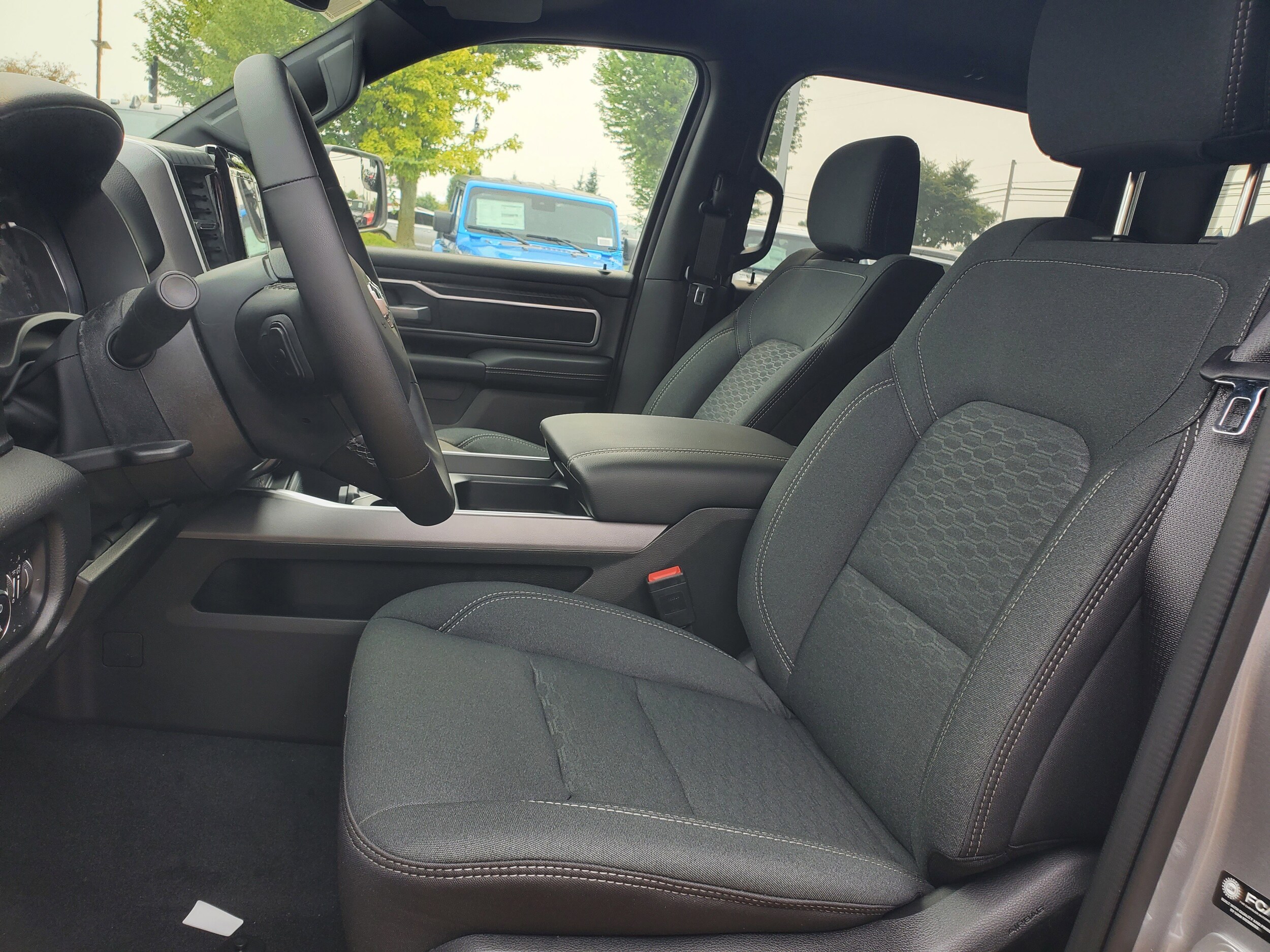 2025 Ram 1500 Big Horn photo 3