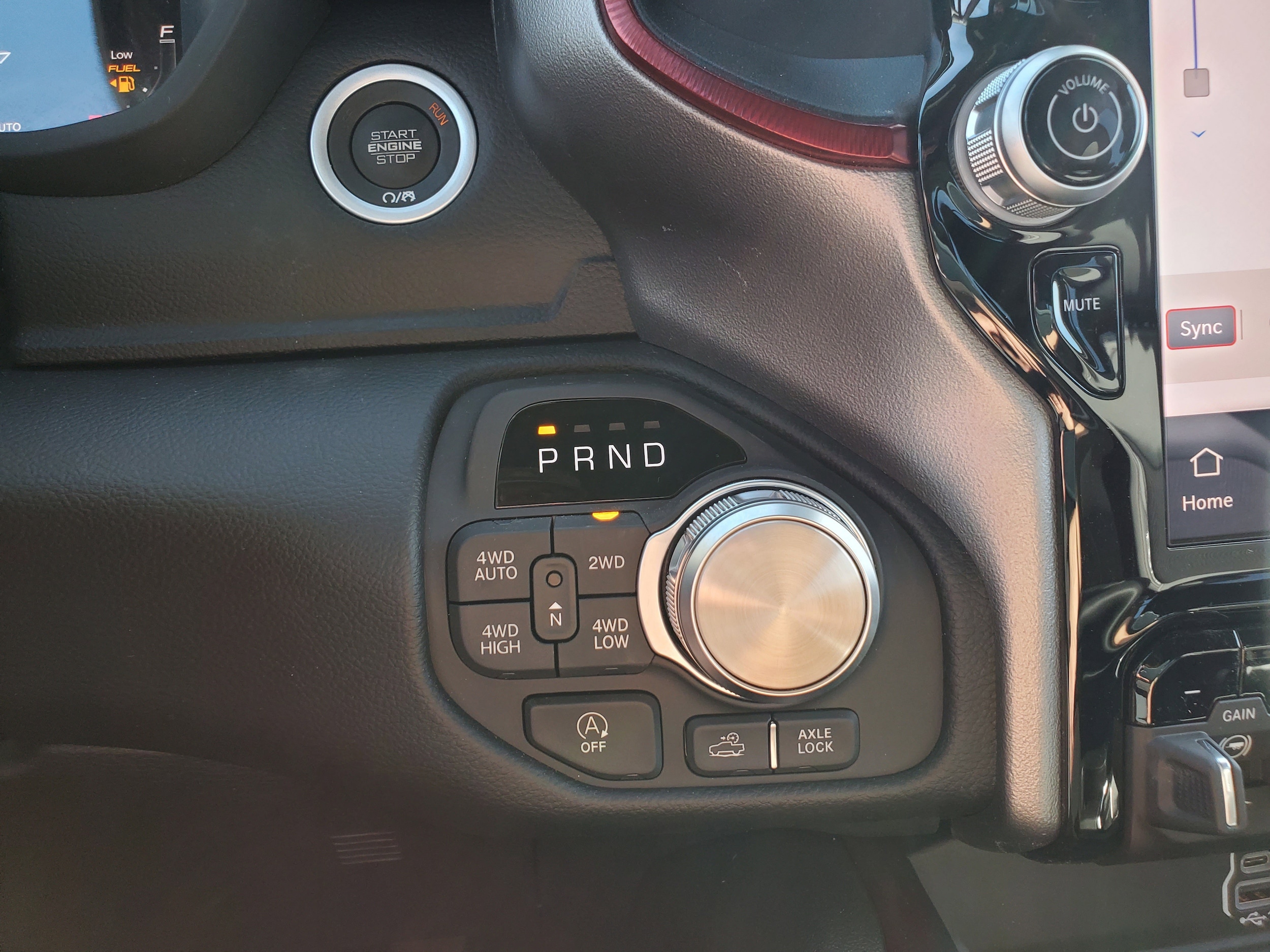2026 RAM 1500 Rebel - Photo 18