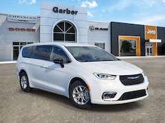 2026 Chrysler Pacifica SELECT Passenger Van
