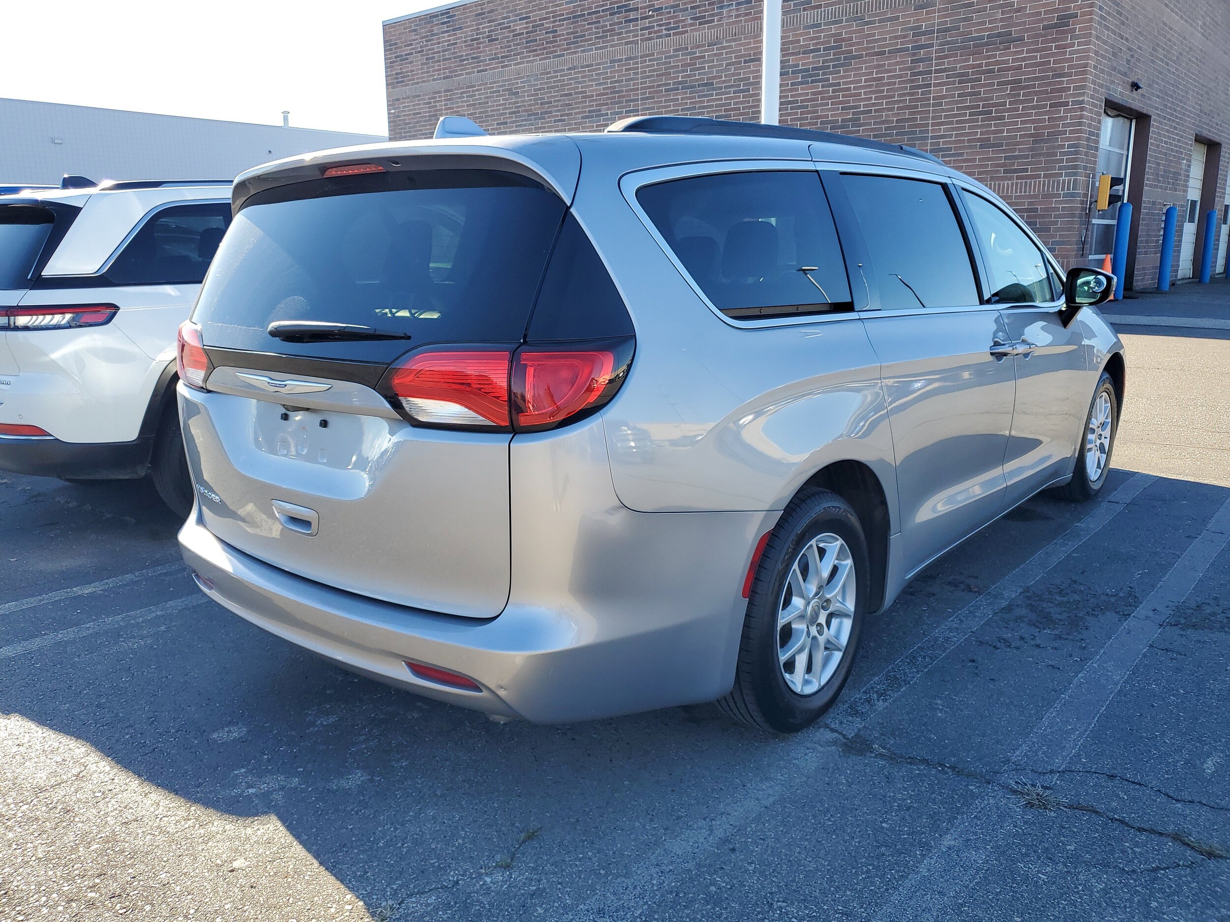 2020 Chrysler Voyager LXi photo 2