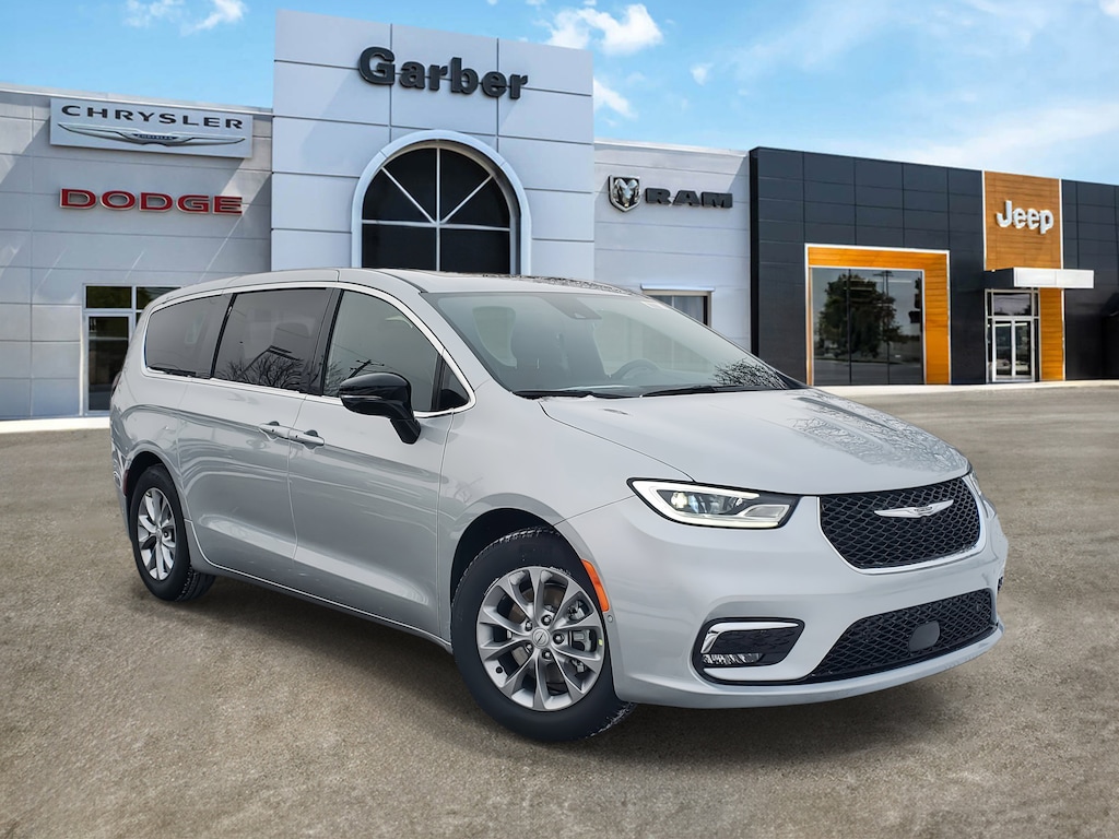 New 2026 Chrysler Pacifica LIMITED Passenger Van