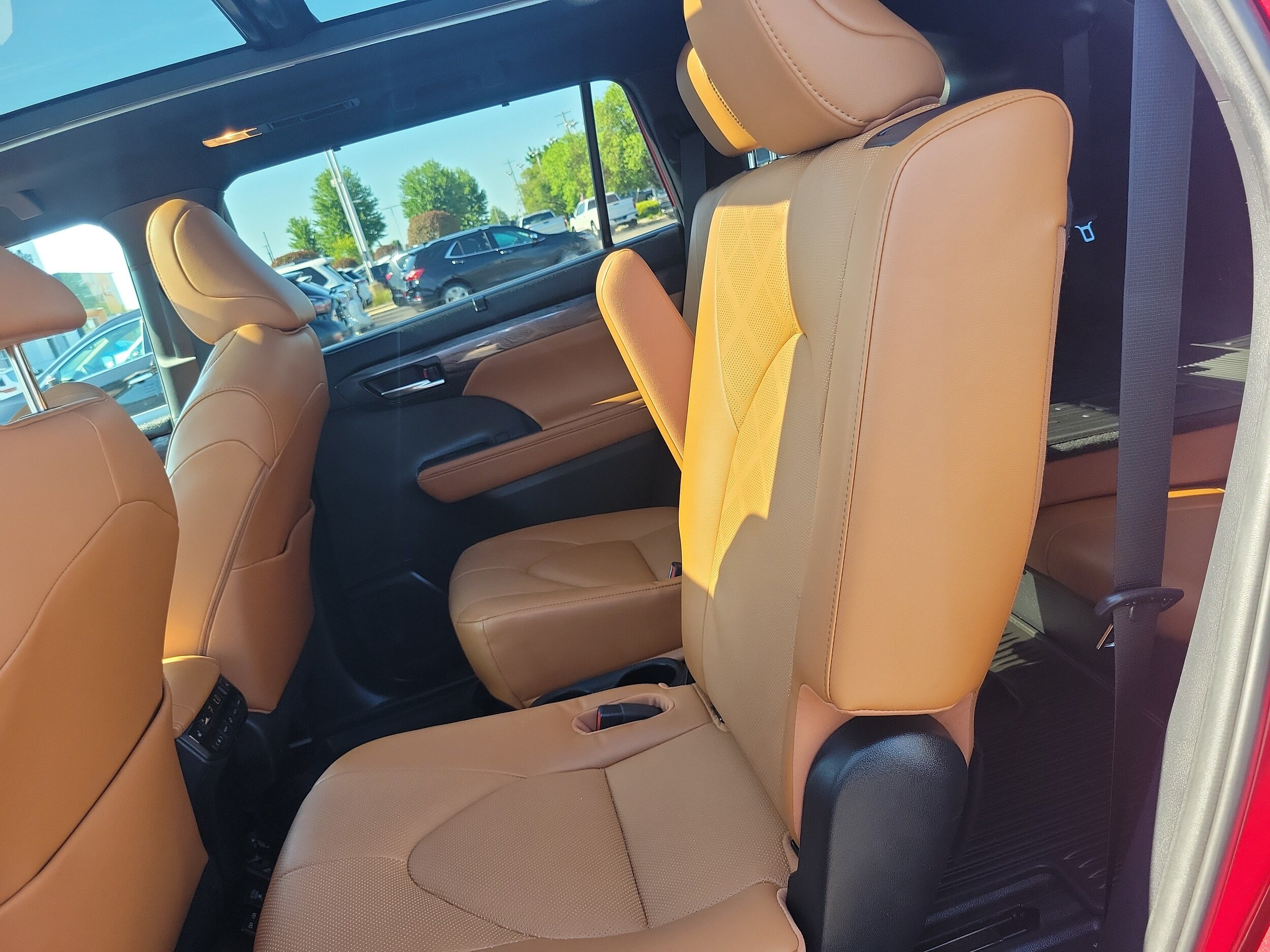 2023 Toyota Highlander Platinum - Photo 29