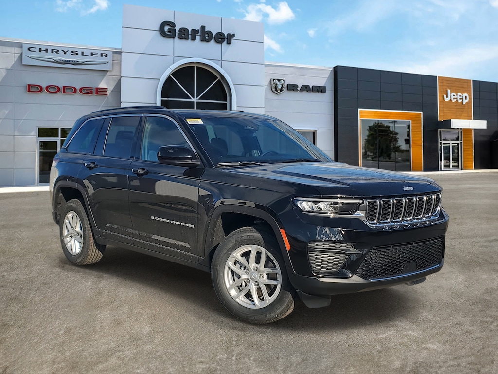 New 2025 Jeep Grand Cherokee LAREDO X 4X4 Sport Utility
