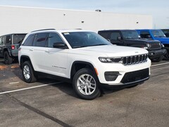2025 Jeep Grand Cherokee LAREDO X 4X4 Sport Utility