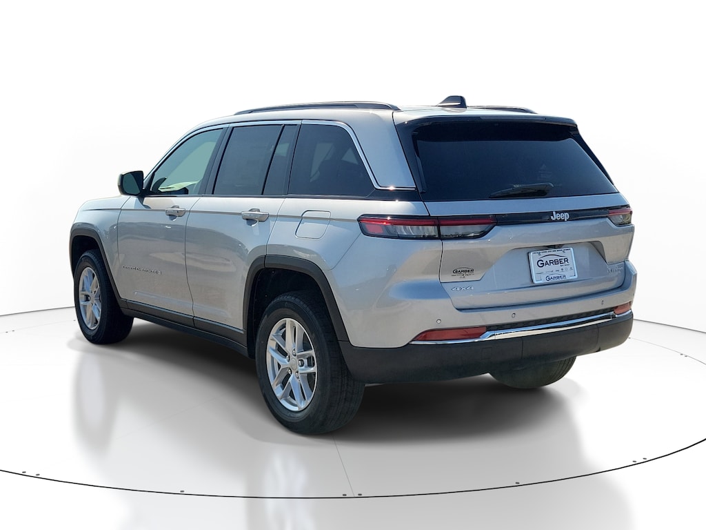 New 2026 Jeep Grand Cherokee LAREDO X 4X4 Sport Utility