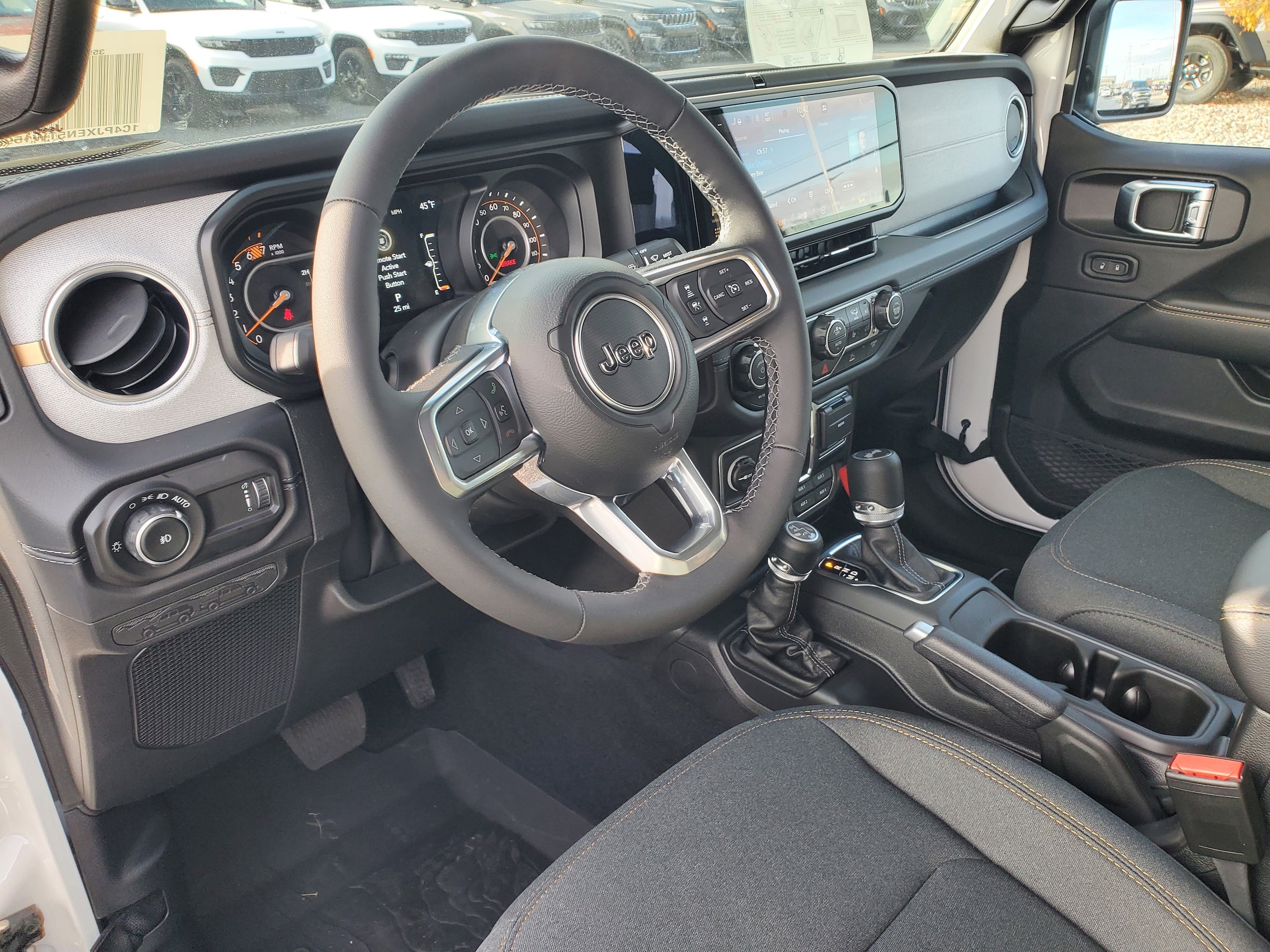 2026 Jeep Wrangler 4-Door Sahara - Photo 7