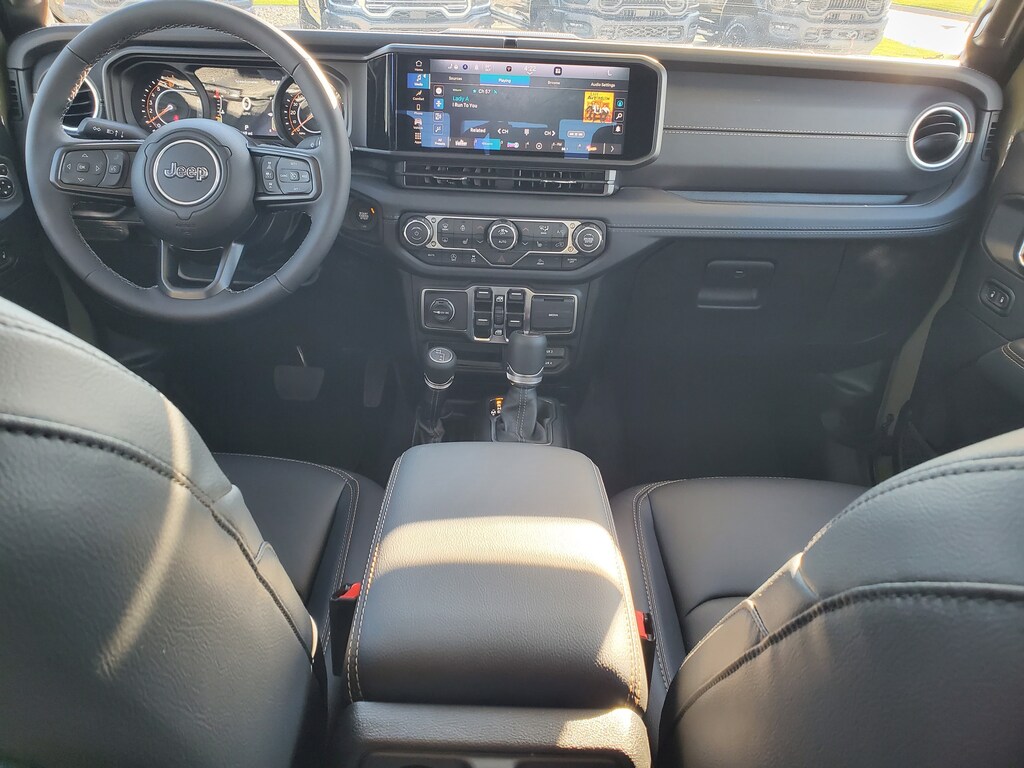 New 2025 Jeep Gladiator HIGH TIDE 4X4 Pickup