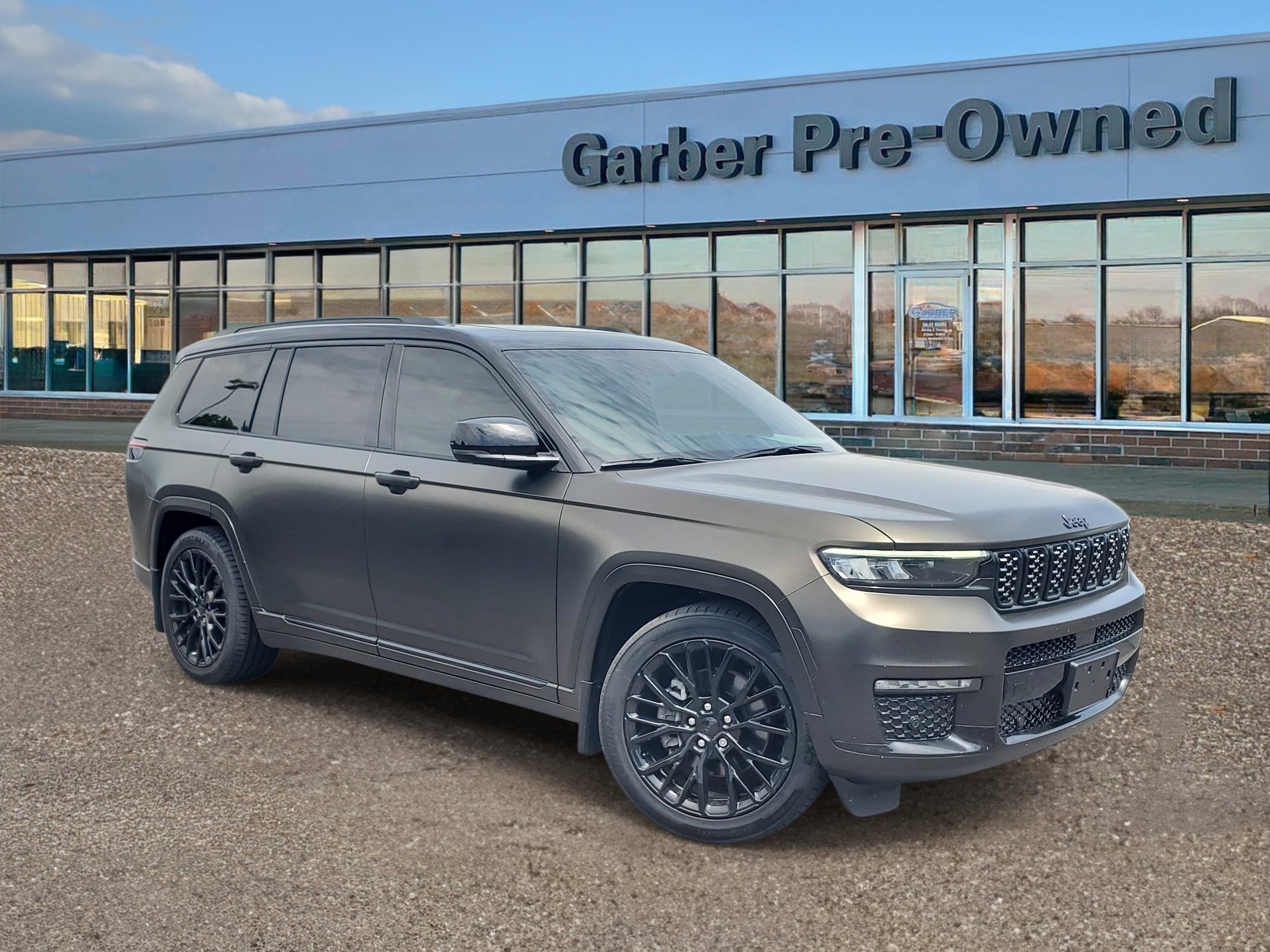 2023 Jeep Grand Cherokee L Summit Reserve L's photo