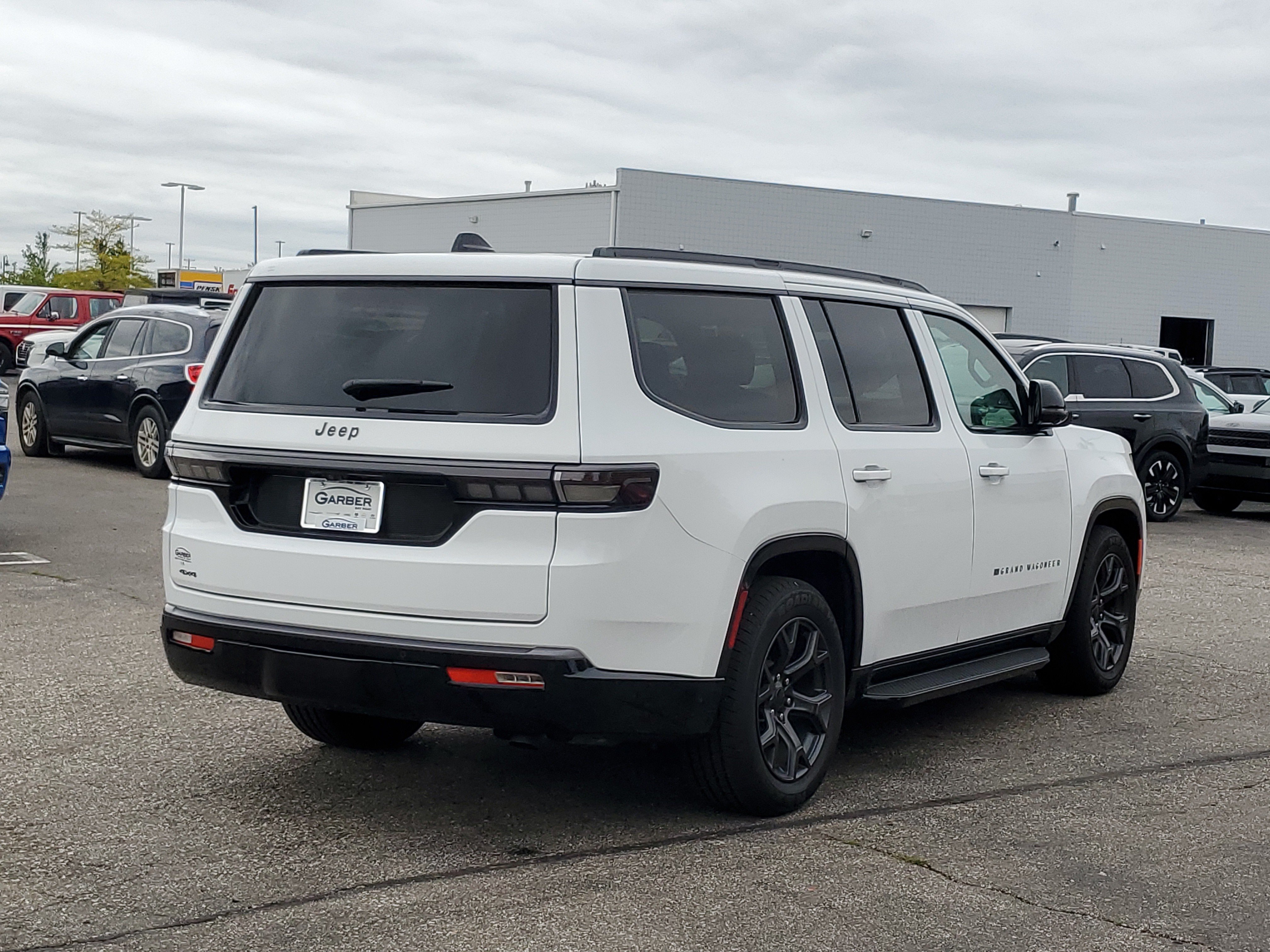 New 2026 Jeep Grand Wagoneer LIMITED 4X4 Sport Utility