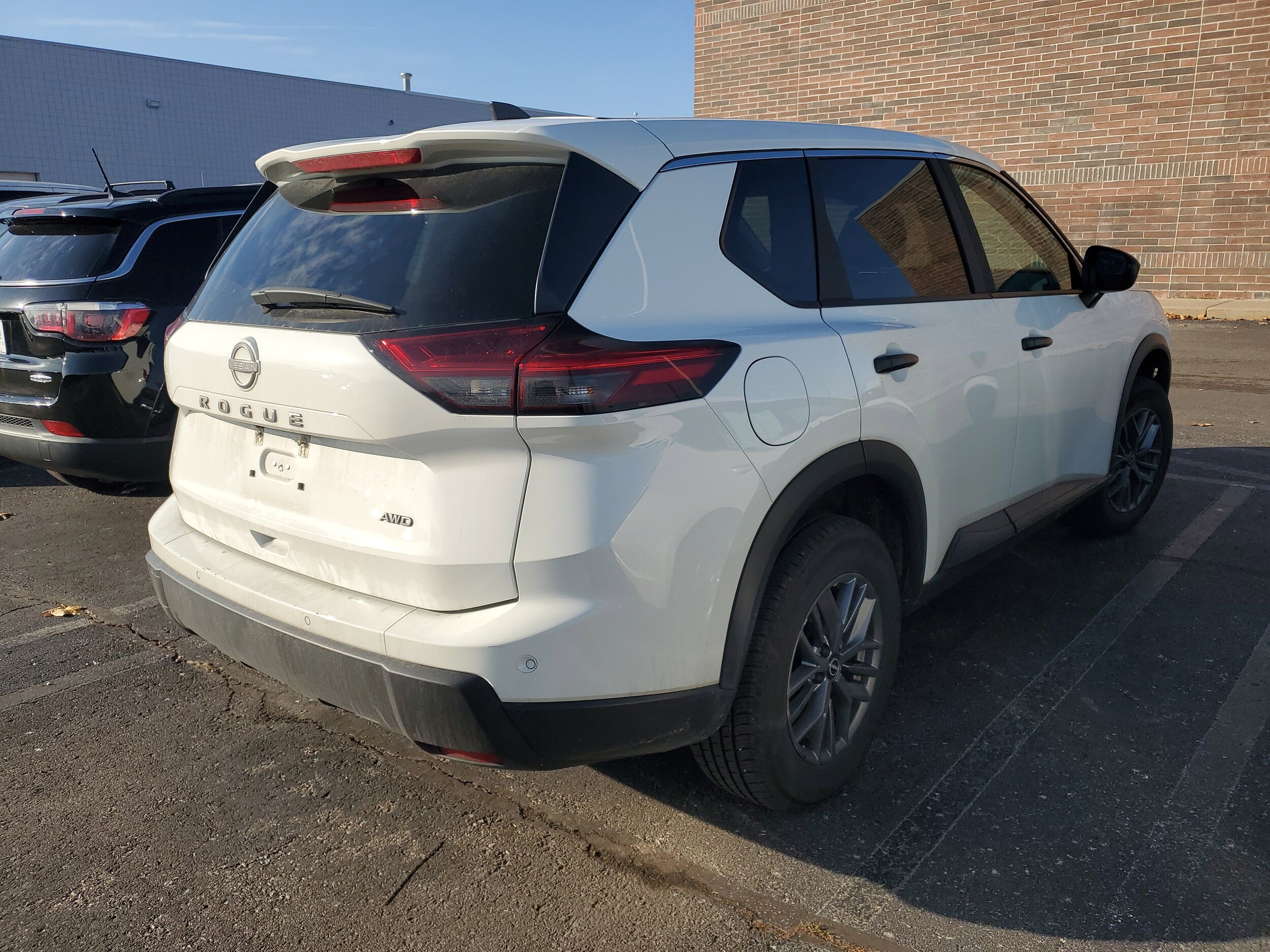 2024 Nissan Rogue S photo 3