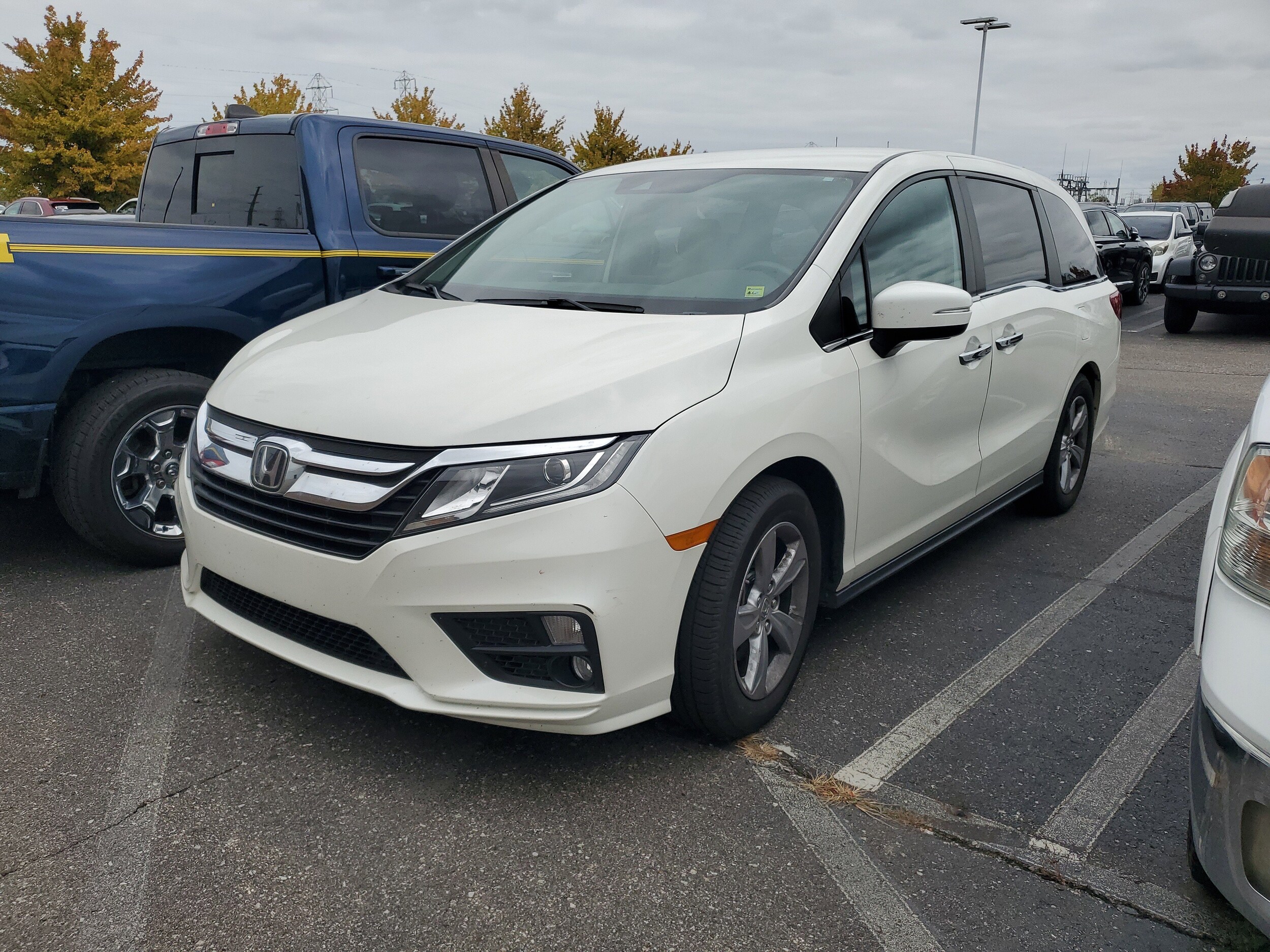2019 Honda Odyssey EX photo 2