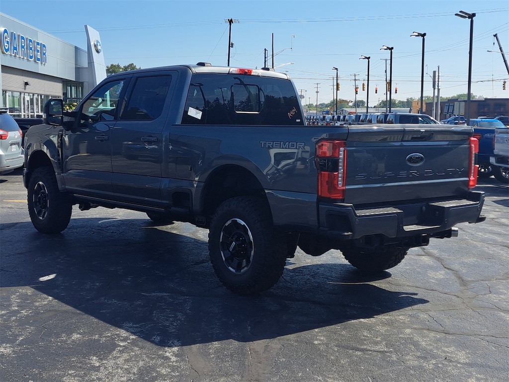 New 2026 Ford F-350SD Lariat Truck