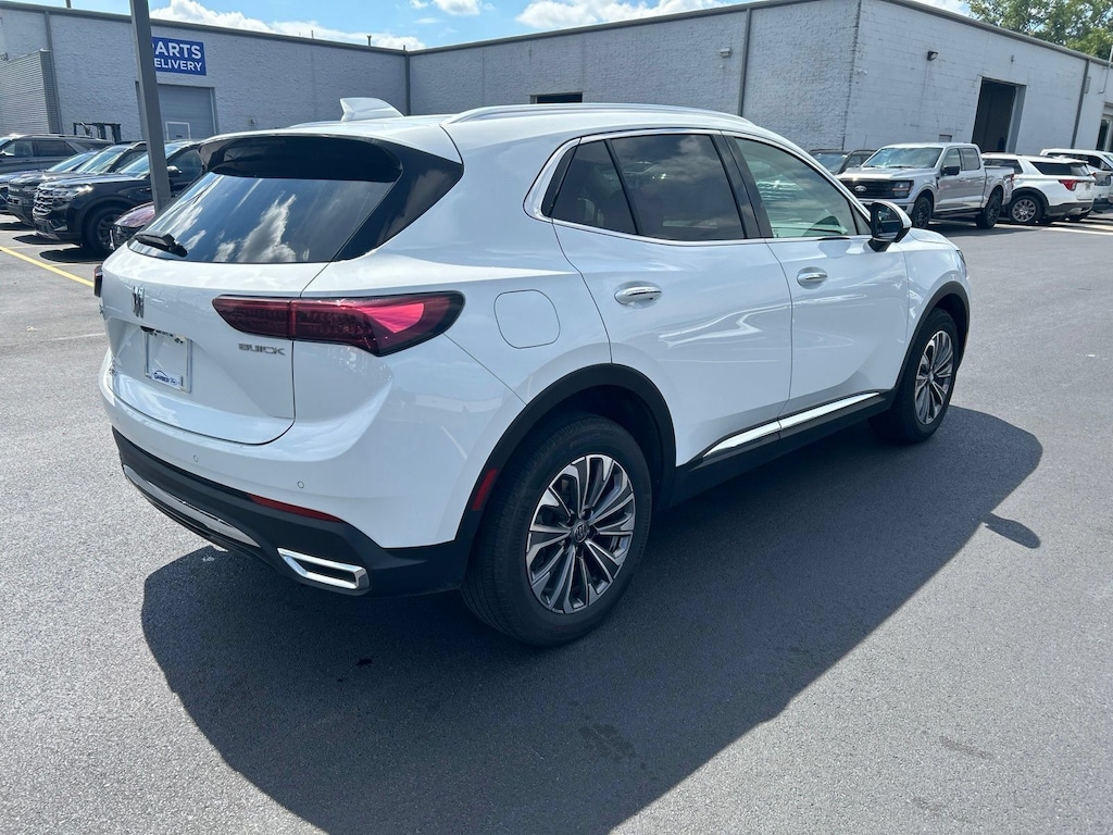 Used 2024 Buick Envision Preferred SUV