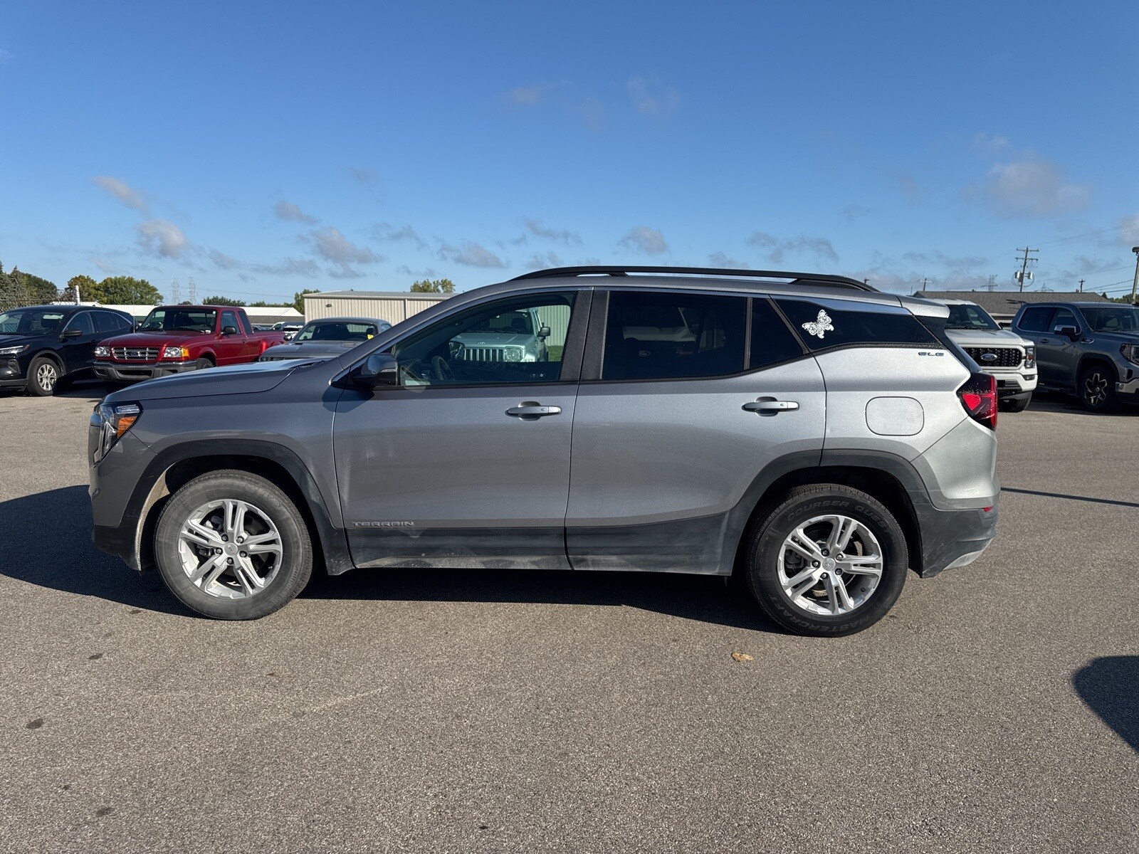 2024 Gmc Terrain SLE photo 3