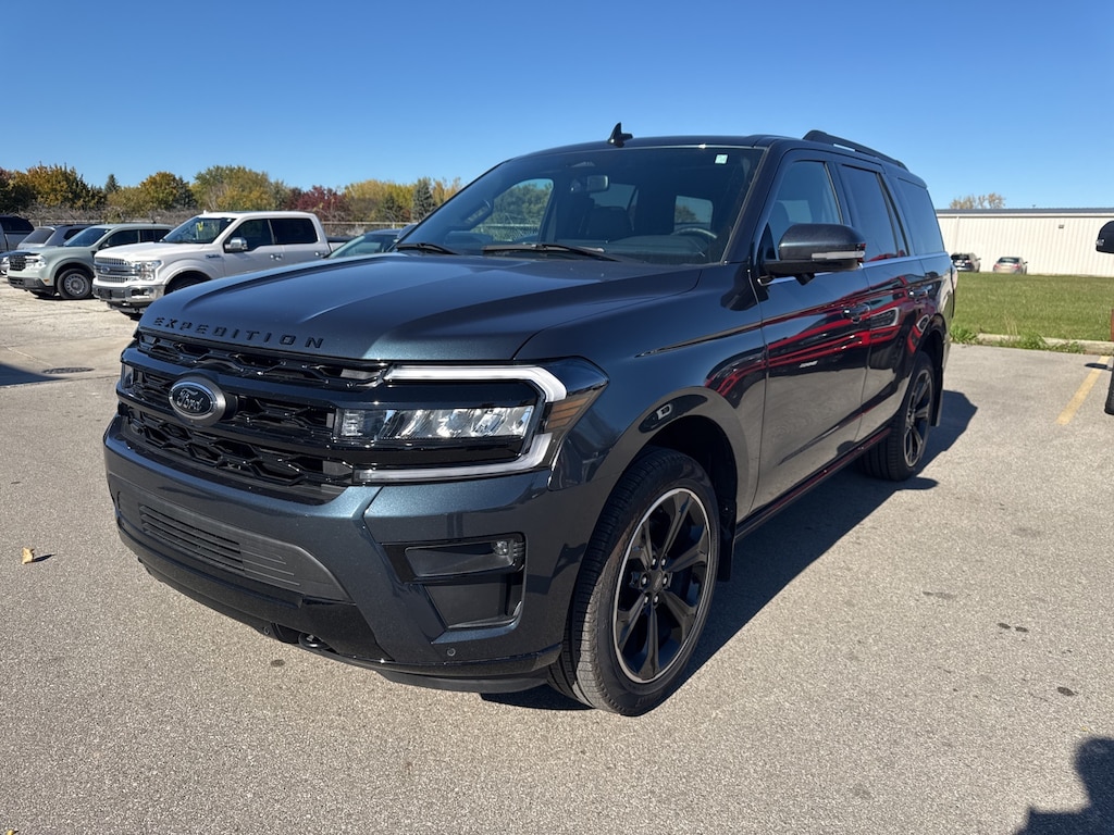 Used 2024 Ford Expedition Limited SUV
