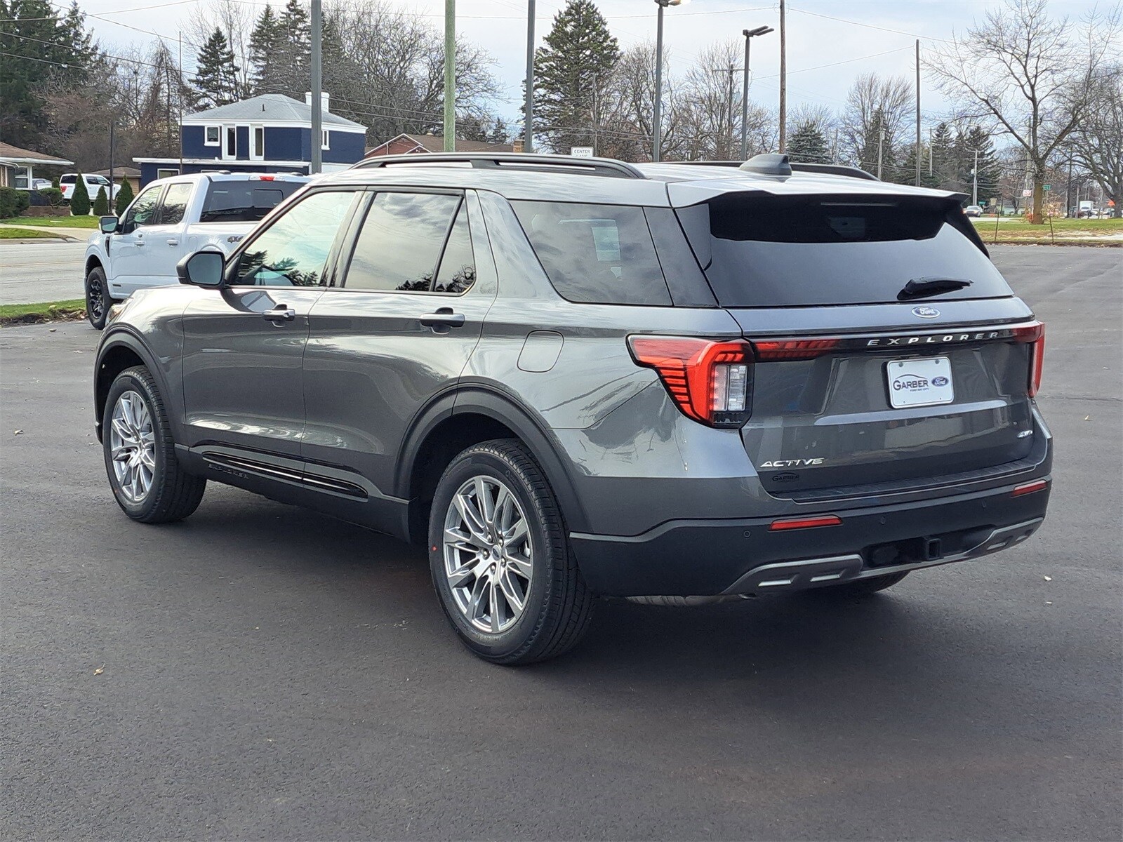 2026 Ford Explorer photo 2
