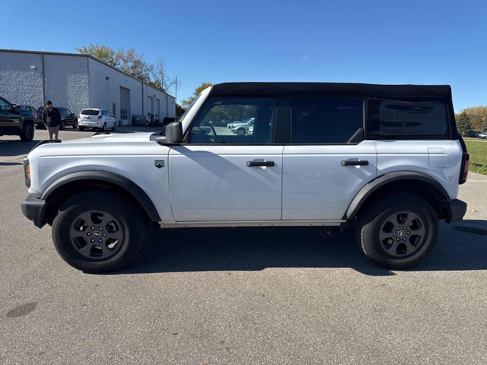 2023 Ford Bronco Base Big Bend Black Diamond Outer Banks photo 2