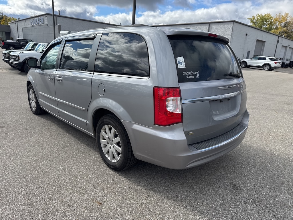 Used 2014 Chrysler Town & Country Touring Van