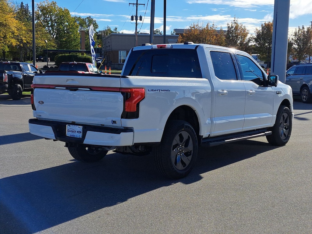 New 2025 Ford F-150 Lightning Lariat Truck
