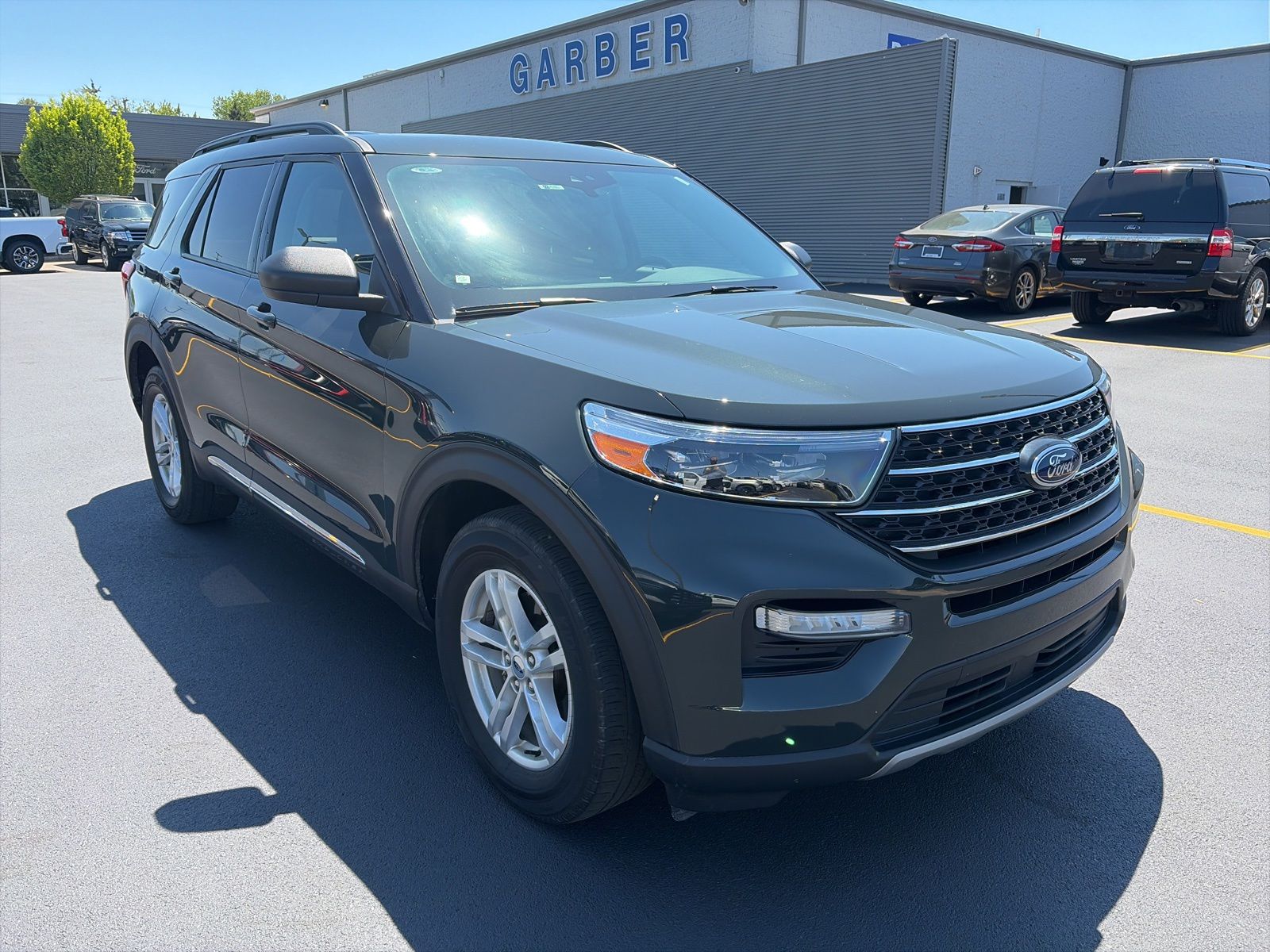 2023 Ford Explorer XLT 4WD's photo
