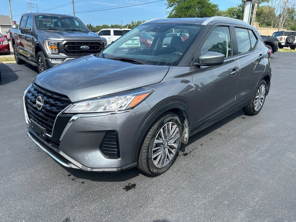 Used 2024 Nissan Kicks SV SUV