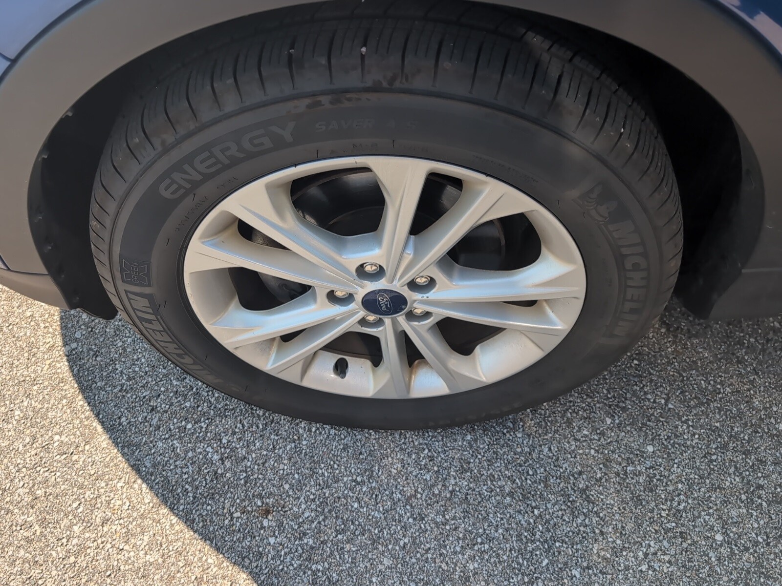 2017 Ford Escape SE photo 3