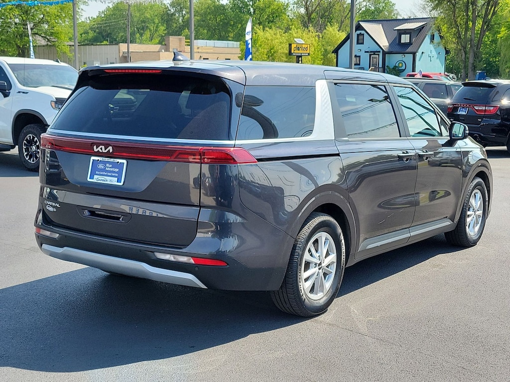 Certified 2023 Kia Carnival LX Seat Package MPV