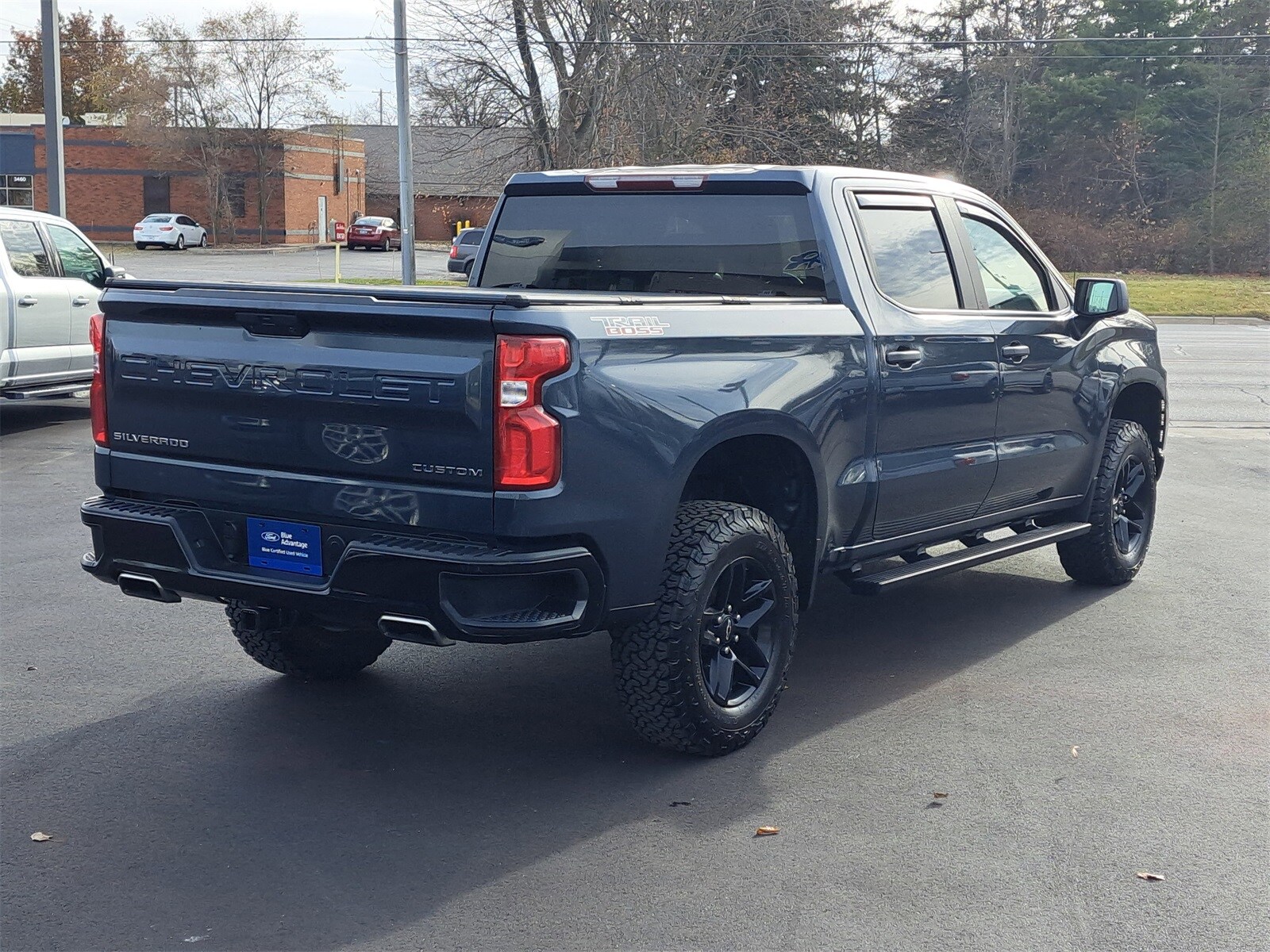 2021 Chevrolet Silverado 1500 Custom Trail Boss photo 3