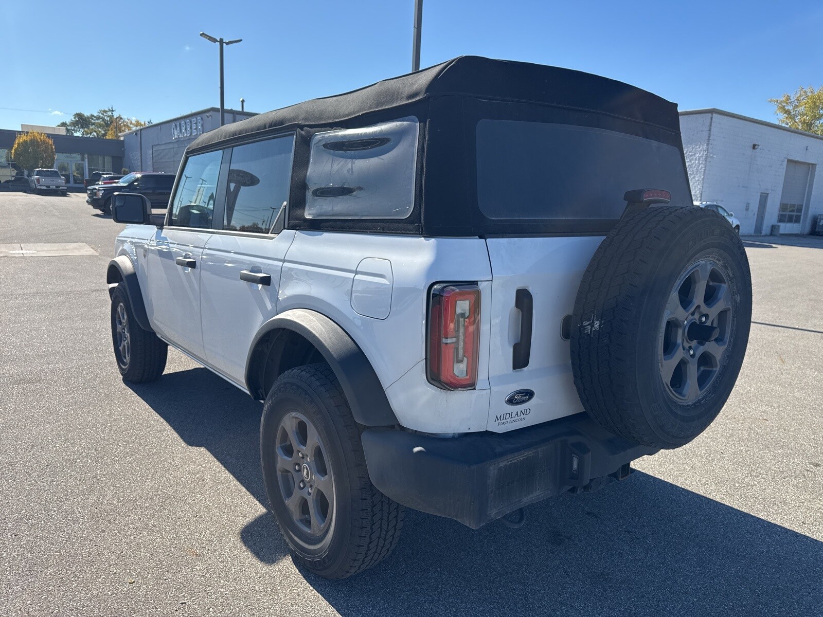 2023 Ford Bronco Base Big Bend Black Diamond Outer Banks photo 3
