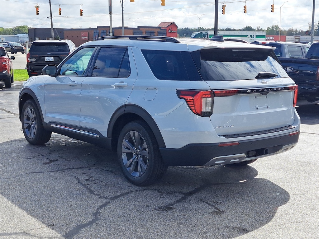 New 2025 Ford Explorer Active SUV