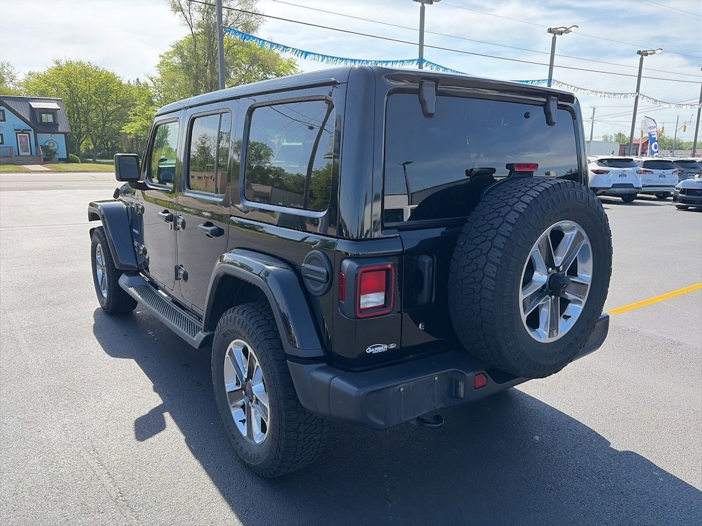 Used 2018 Jeep Wrangler Unlimited Sahara SUV