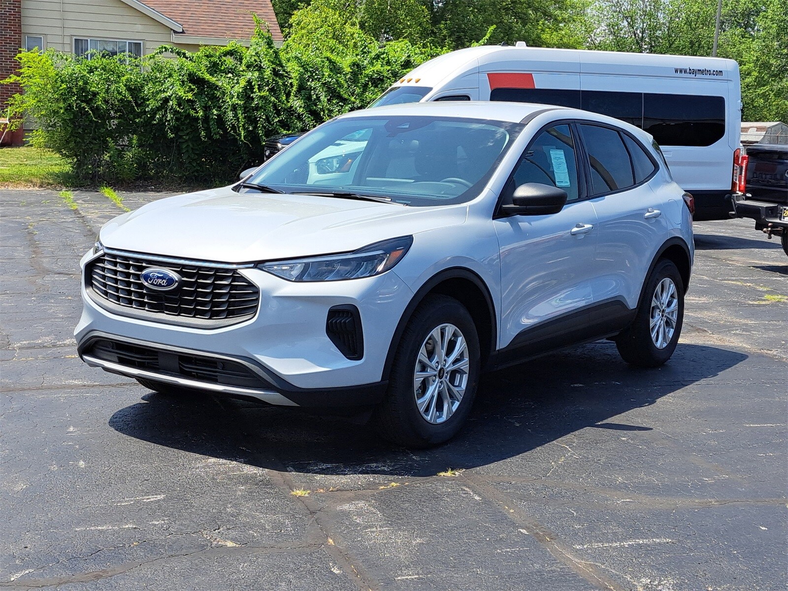 2025 Ford Escape Active photo 2