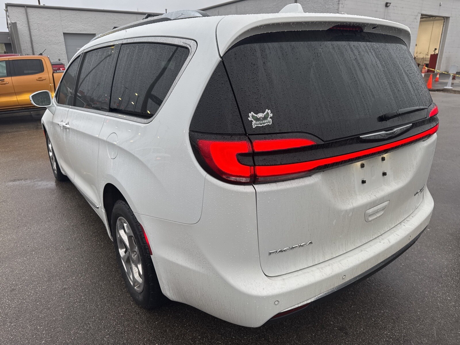 2021 Chrysler Pacifica Limited photo 4