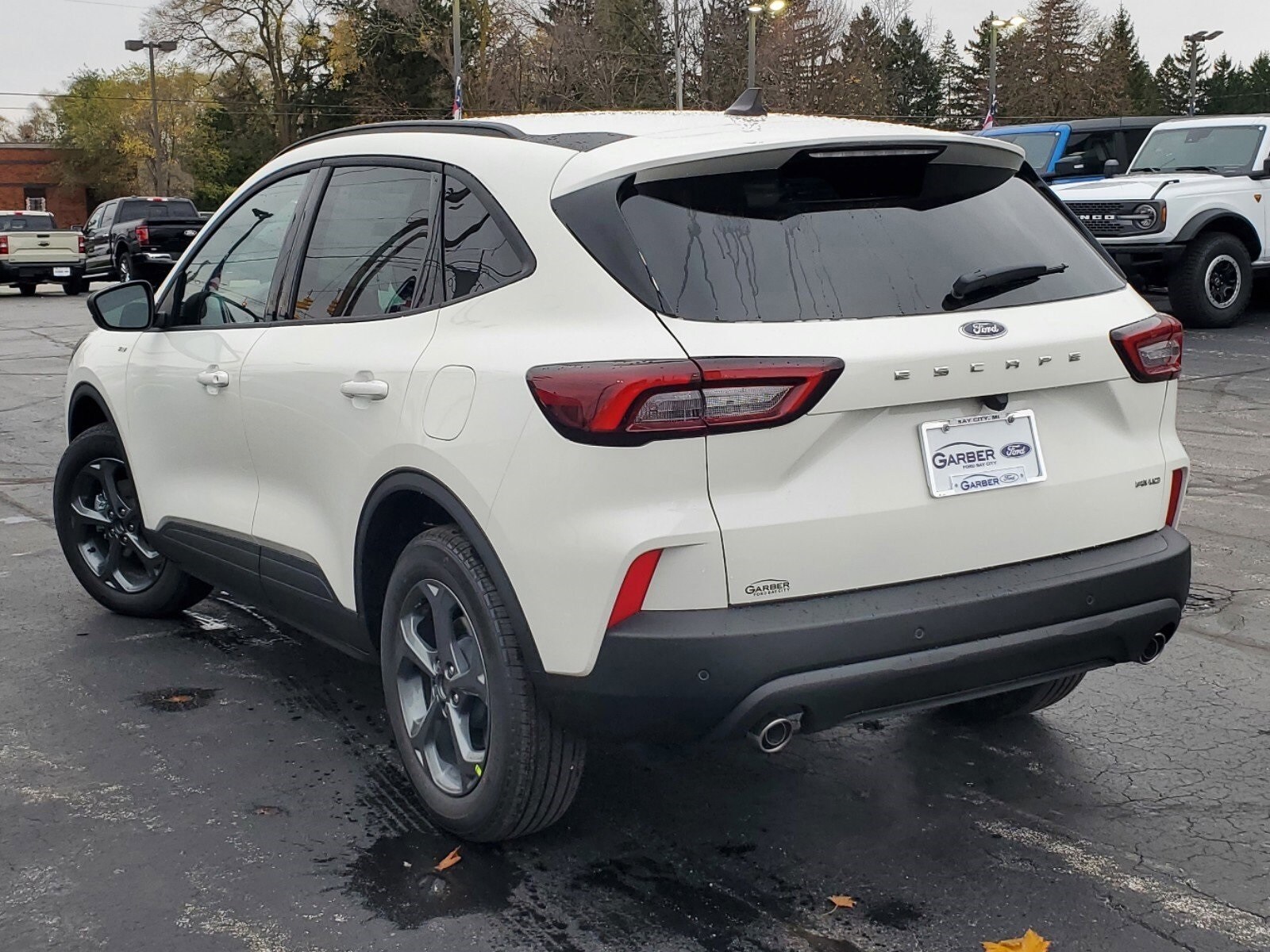 2025 Ford Escape ST-Line photo 3